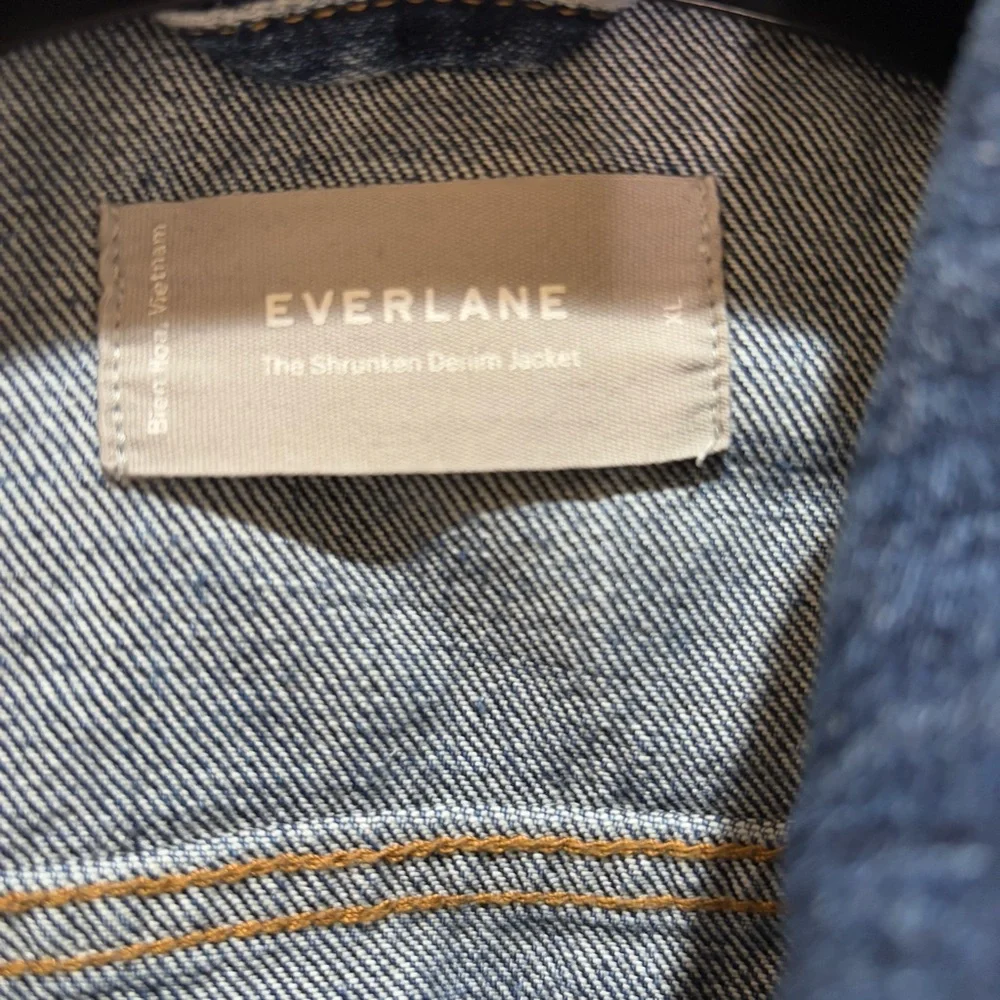 Everlane The Shrunken Denim Jacket Dark Indigo Wash Sz XL - Picture 9 of 12